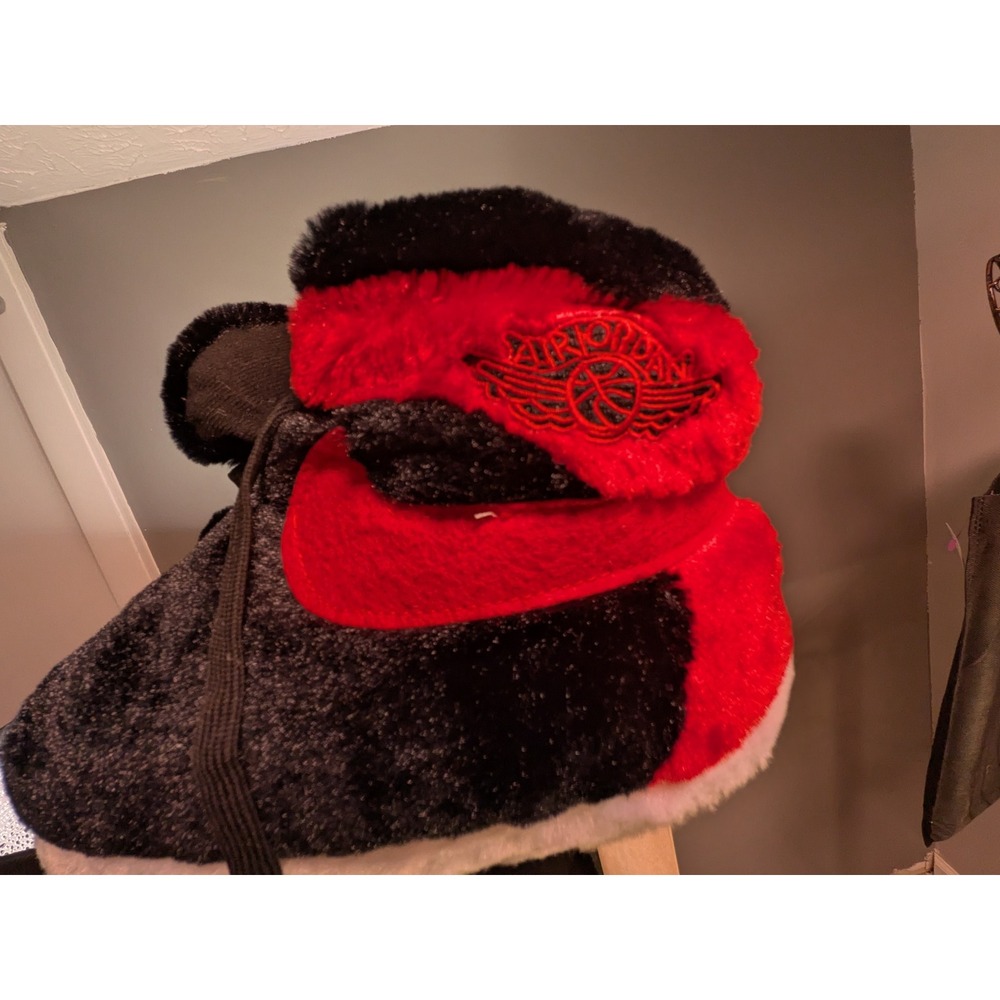 Air Jordan 1 Red Black Plush Sneaker Slippers High Top Basketball Inspired 36-44 - Picture 4 of 8